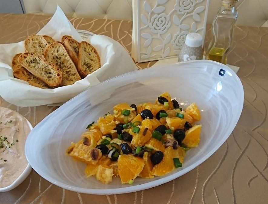 In Salata di arancie siciliane (Orangensalat)